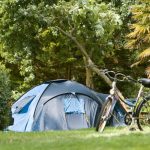 Emplacement tente, camping avec piscine couverte, Cotentin