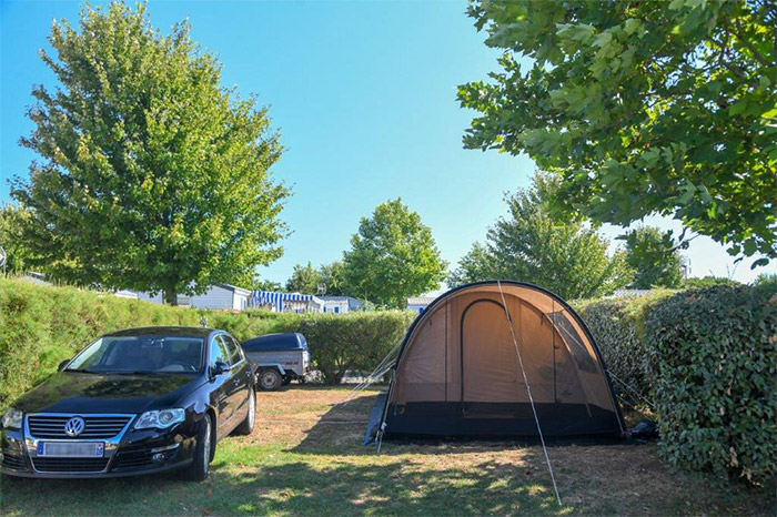 emplacement-tente-057yje-1.jpg Emplacement pour tente et caravane les Sables d'Olonne (85) – Image 1
