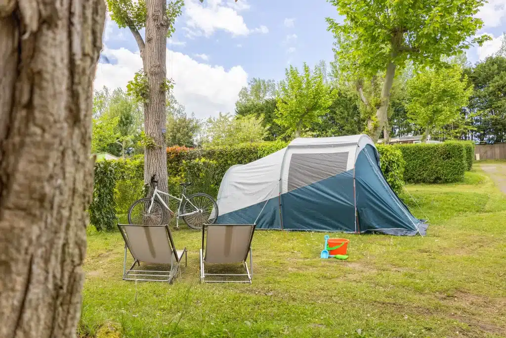 emplacement-tente-990rqw.webp Eden Villages | Découvrez notre emplacement tente access en camping – Image 1
