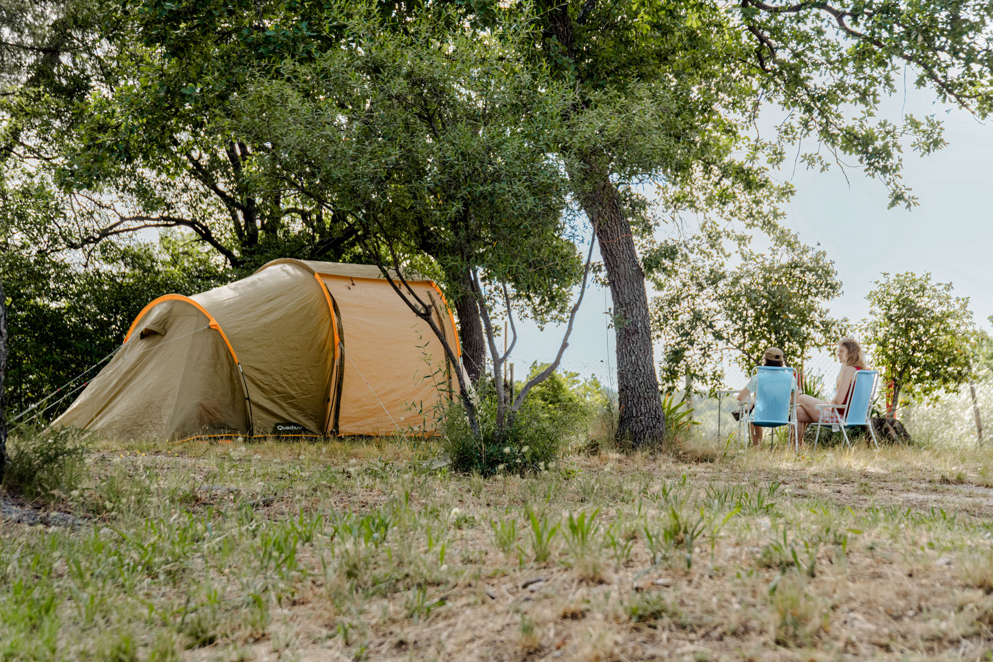 emplacement-tente-camping-pas-cher-948uhp-1.jpg Emplacement camping Marseille : séjour nature en Provence près des plages – Image 1