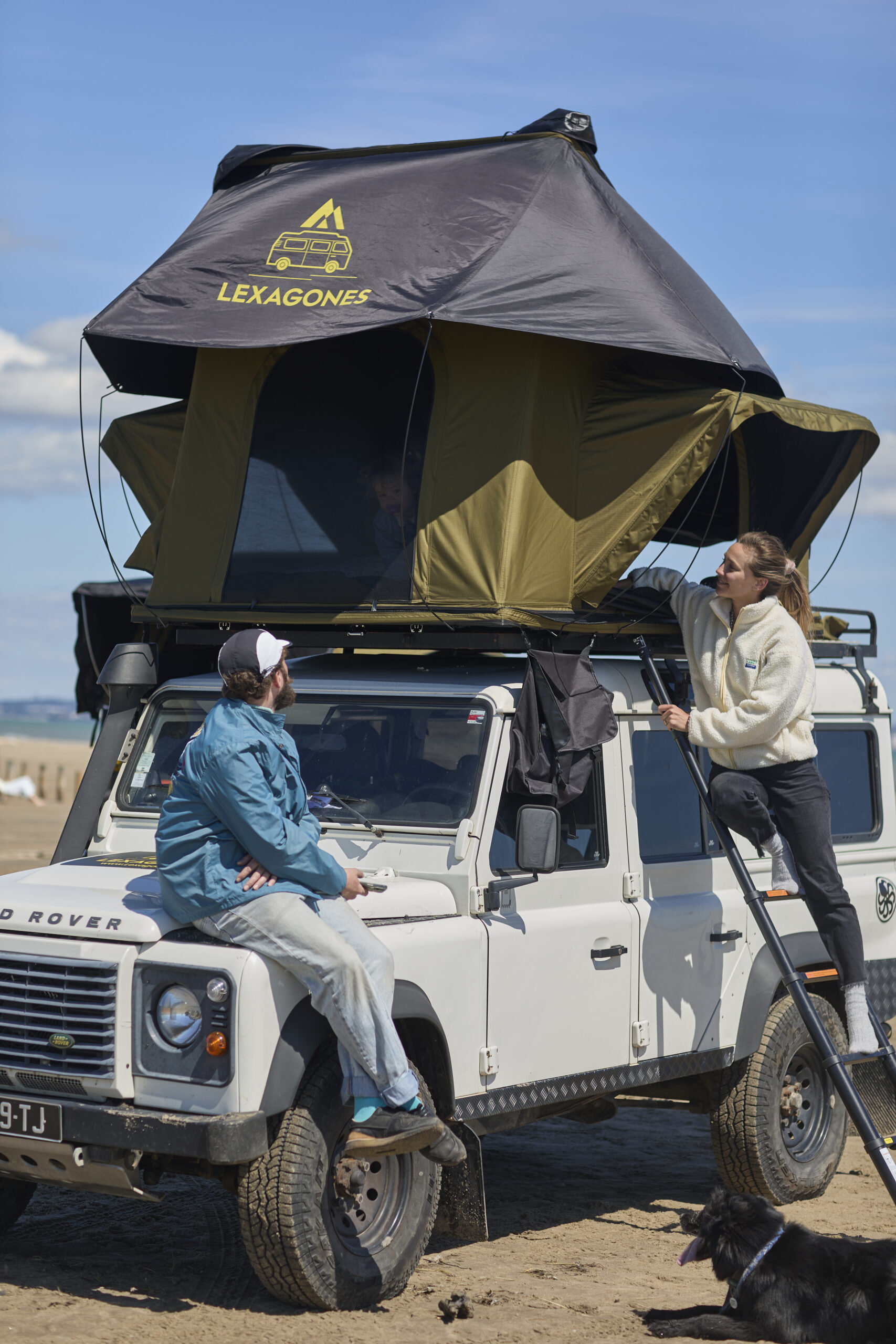 tente-de-toit-3-places-128jjl-1.jpg Tente de toit Traveller pour 3 ou 4 personnes | Lexagones – Image 1