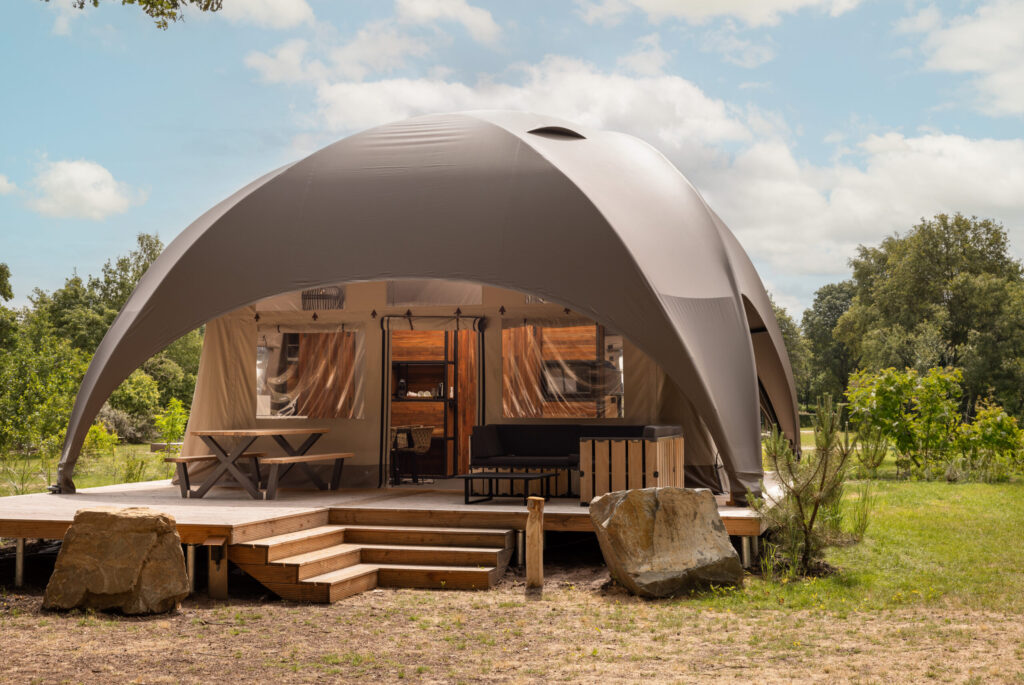 tente-familiale-de-luxe-527dpl-1.jpg Acheter une tente de luxe glamping Personnalisez votre lodge – Image 1