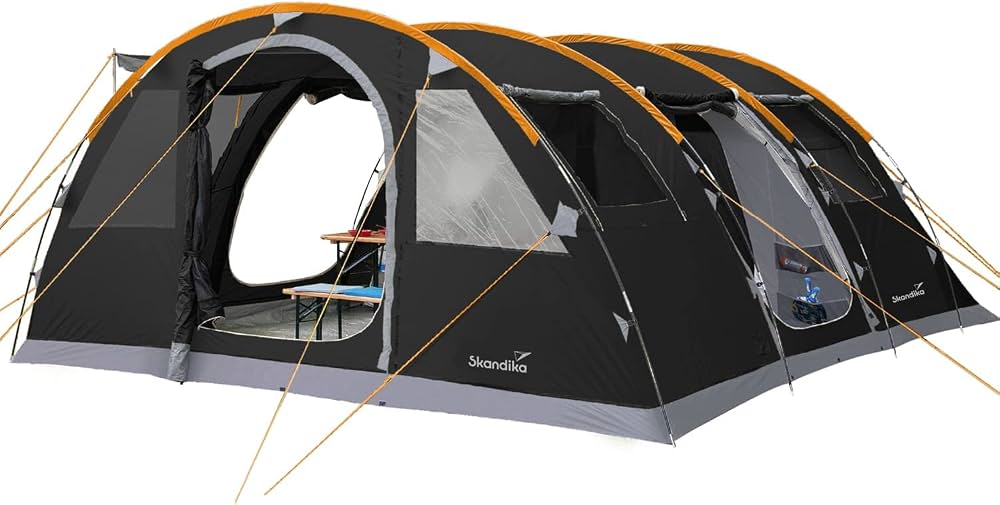 tente-tunnel-6-places-957egu-1.jpg Skandika Tente Tunnel Gotland 6 Protect | Tente de Camping familiale pour 6 Personnes, Tapis de Sol Cousu, étanche, avec Store banne et Passage de ... – Image 1