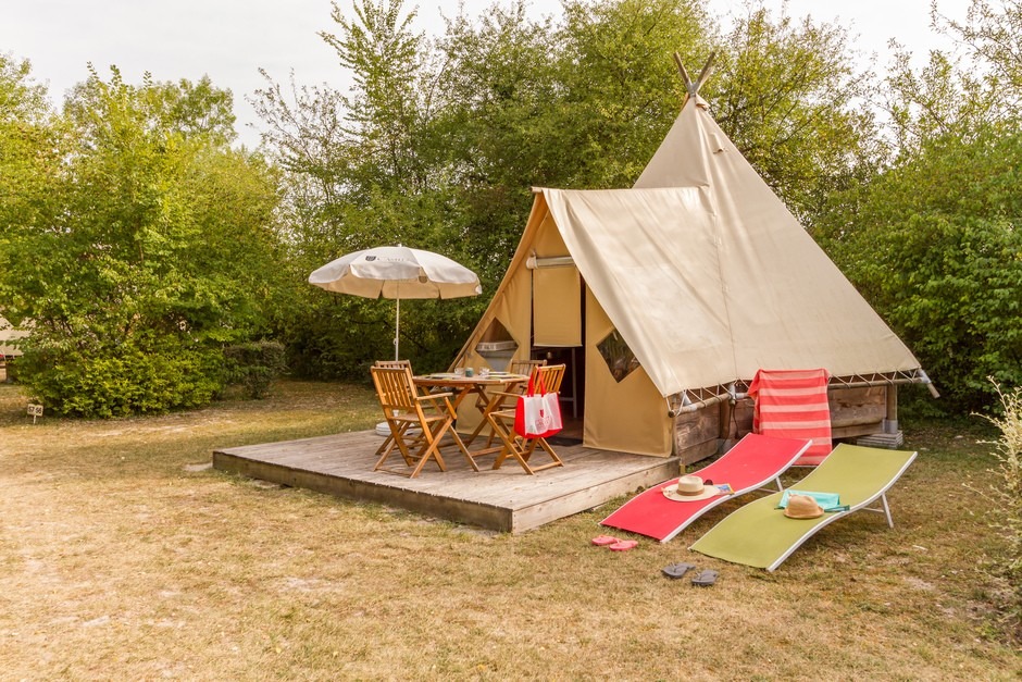 tipi-camping-070xda-1.jpg Tente Tipi 4 personnes Camping Le Petit Trianon, 1 Hébergement – Image 1