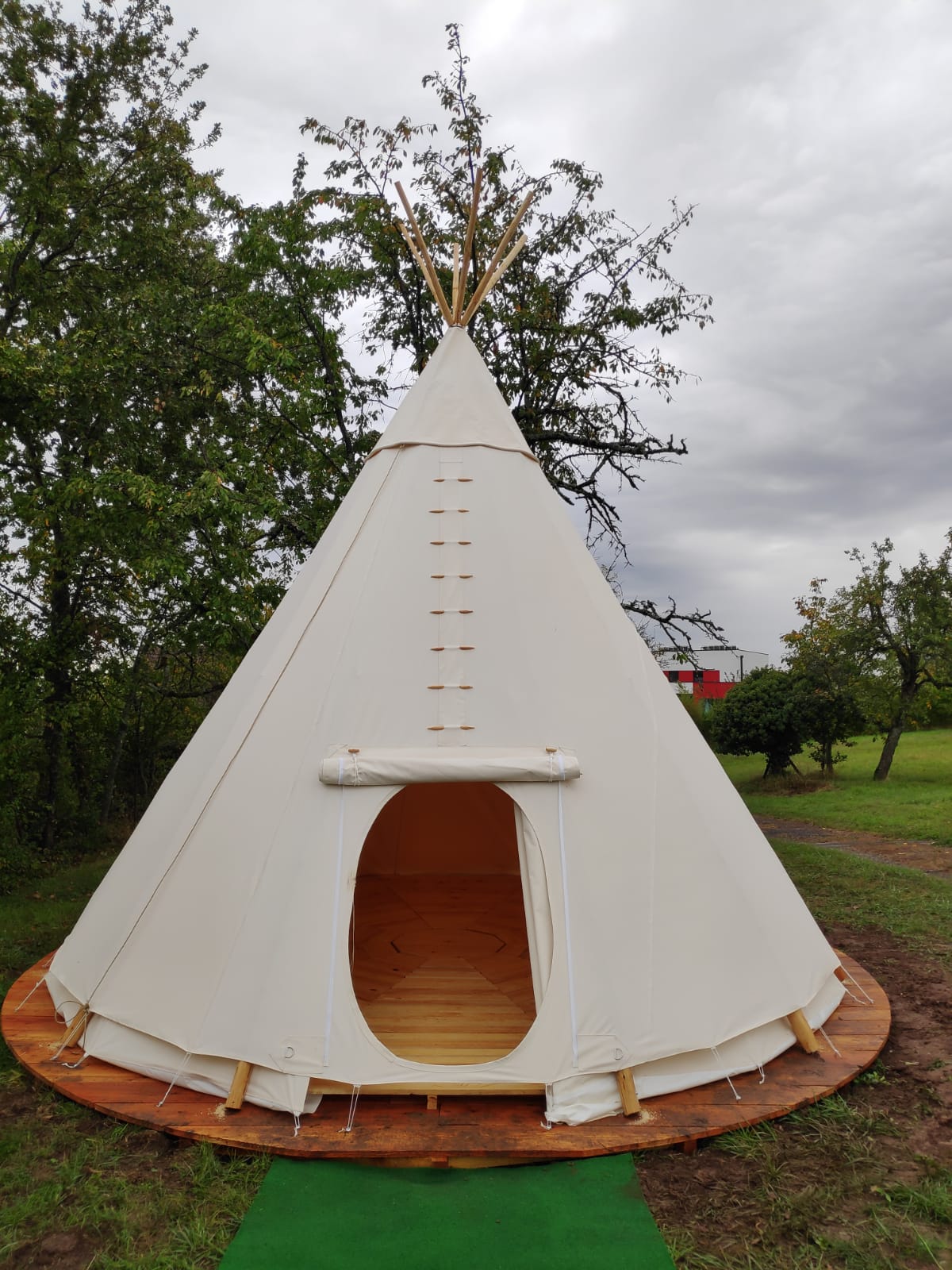 tipi-exterieur-impermeable-682ldu.jpg Atelier Jean Lehmann Un tipi extérieur pour les enfants dans son jardin – Image 1